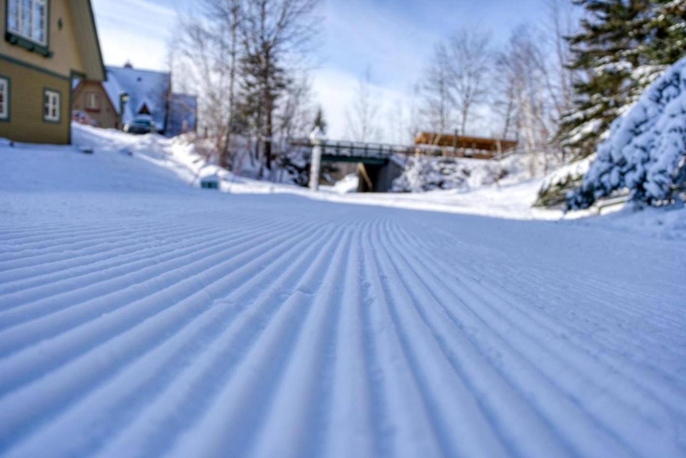 Le Plateau By Tremblant Vacations Lägenhet Mont-Tremblant Exteriör bild